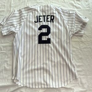 Extra large Yankee jersey (Jeter)